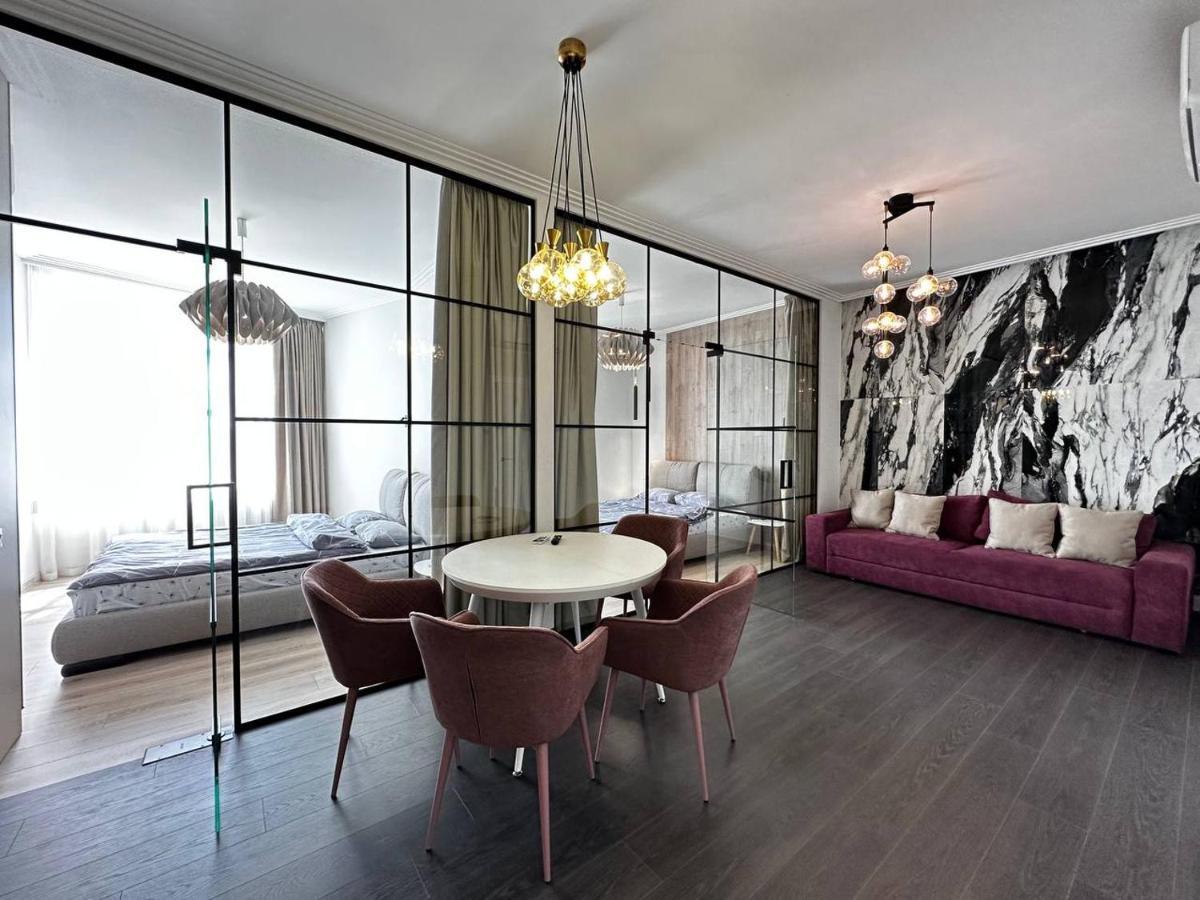 Sea Symphony 3-Bedrooms Lux Apartment Odessa Buitenkant foto