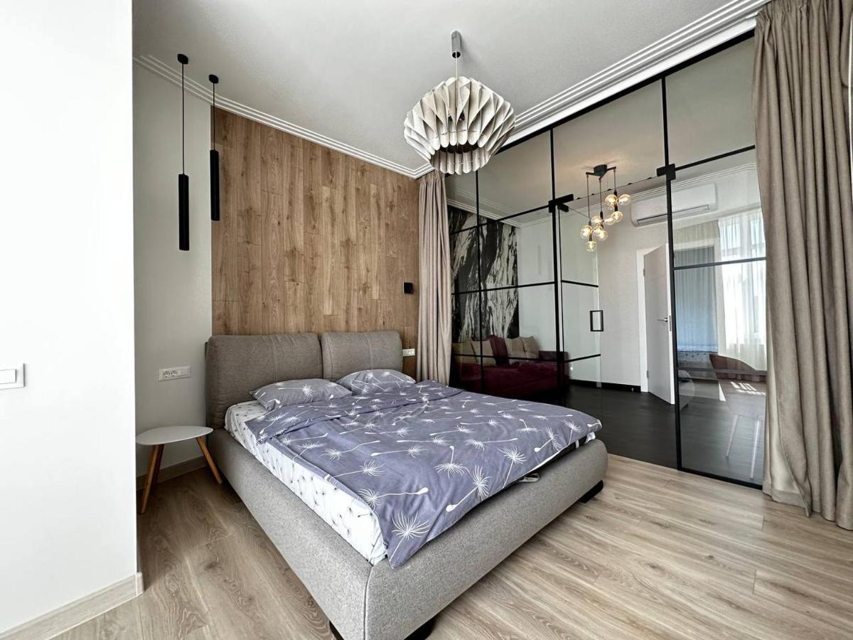 Sea Symphony 3-Bedrooms Lux Apartment Odessa Buitenkant foto